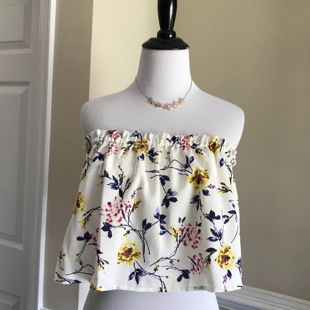 Floral Ruffle Crop Top
